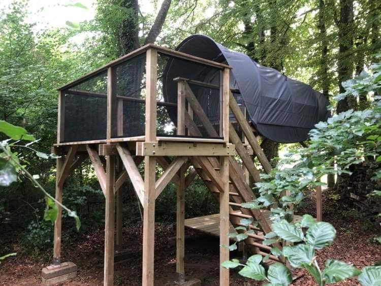 Le Canada-insolite Campsite *